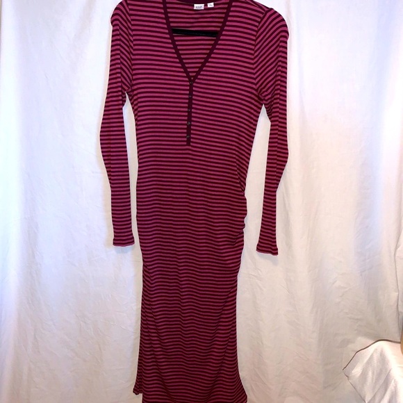 🎉🔆🔶🏆HOST PICK ✨💫🌟💥⭐️🌟⚡️GAP MATERNITY  DRESS - Picture 2 of 3